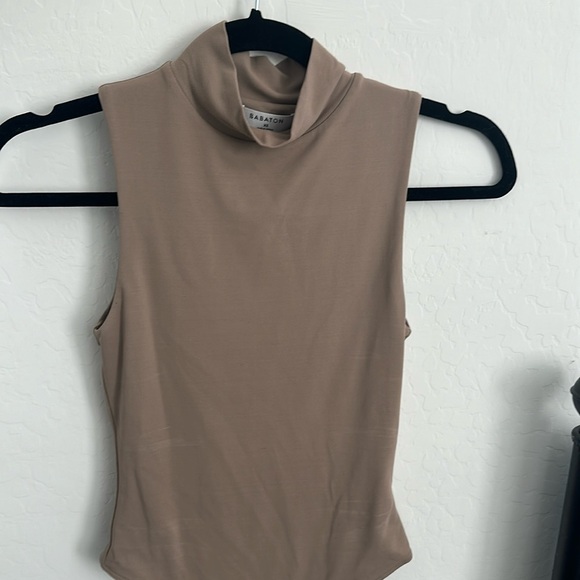 Aritzia Babaton beige bodysuit - Picture 1 of 3